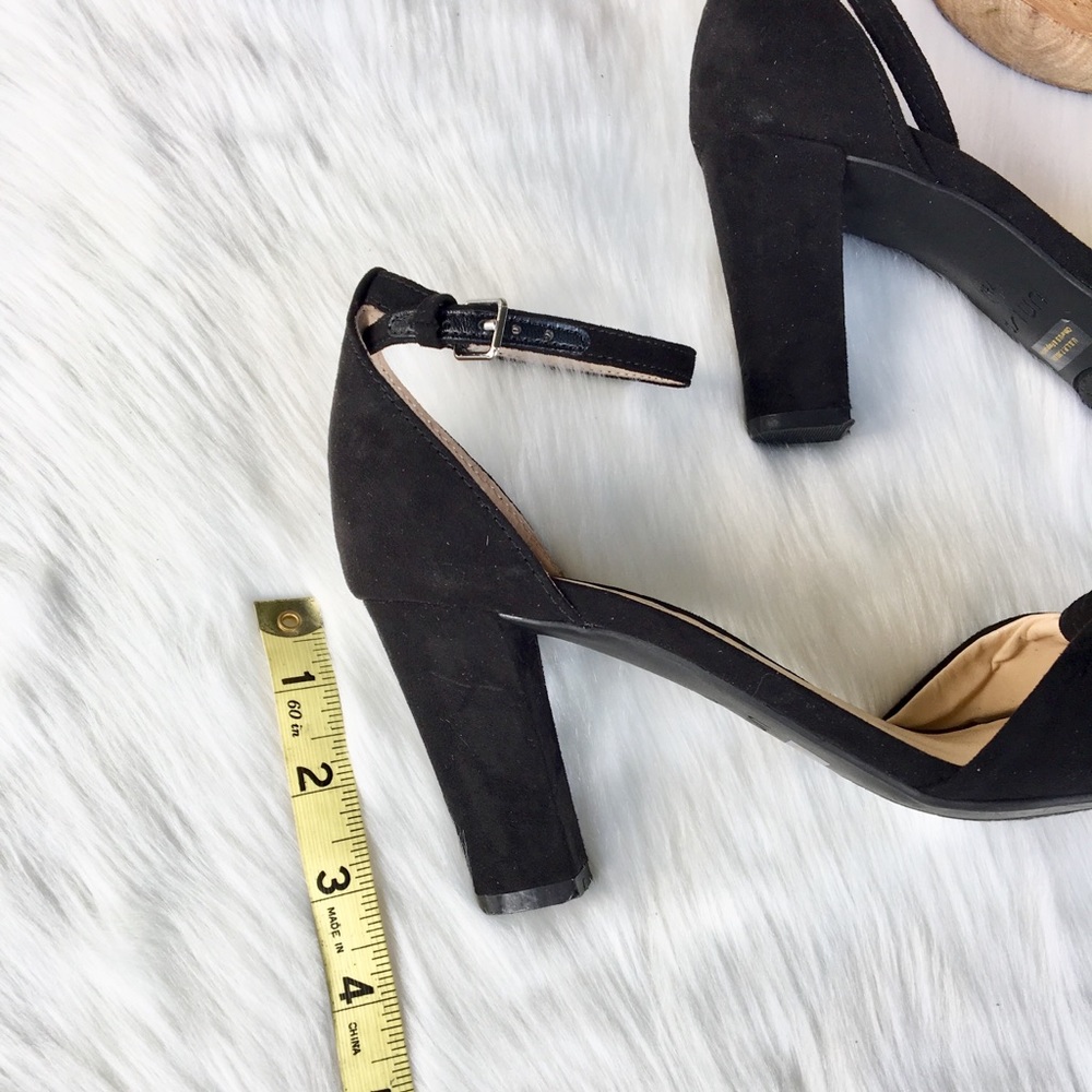 Unisa Black Ankle strap Heels Size 7 1/2 - Picture 3 of 7